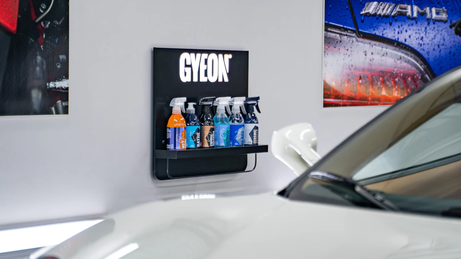 GYEON LED Detail Rack - Image 4