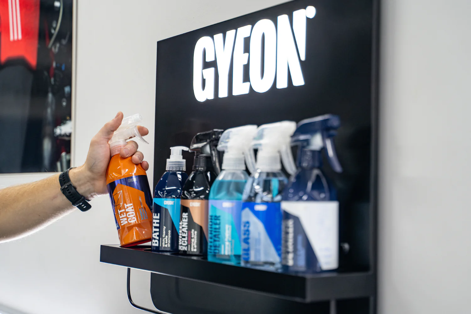 GYEON LED Detail Rack - Image 9