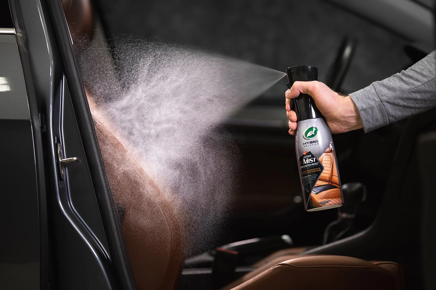 Turtle HS Leather Mist Cleaner and Conditioner 20oz - Image 2